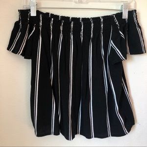 Kendall & Kylie off the shoulder striped top
